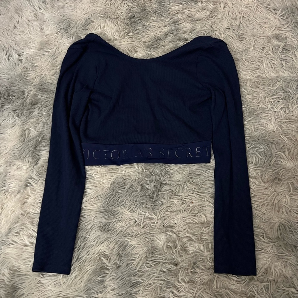 Victoria secret long sleeve top - Picture 4 of 10